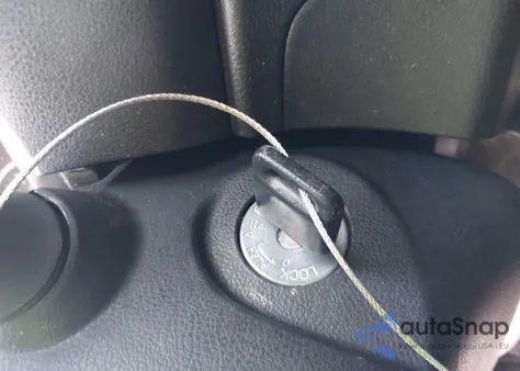 2017 Nissan Versa 1.6 S z USA, uszkodzony, nr VIN 3N1CN7AP4HL869852